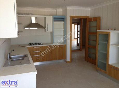 Yaşamkent Merkeze Ve Beker Plazaya Yakın Kiralık 4+1 Daire