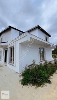 Invest Global'den Kartepe Novi Vilların'da Satılık 3+1 Villa