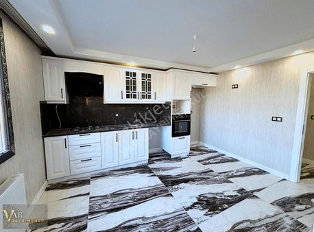 ///var Gayrimenkul'den//çarşı İçinde 173m2 Ful+ful Ultra Lüx 3+1