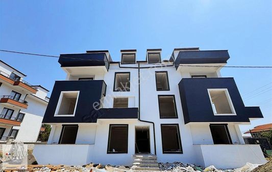 Invest Global'den Başiskele Yaylacık'da Satılık 2+1 Arakat Daire