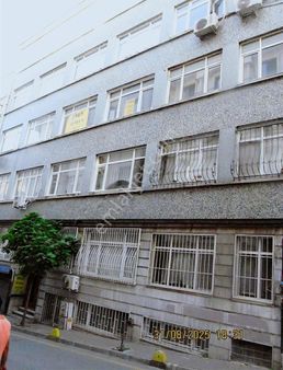 Oğuzhan Caddesi Paraleli 2. Kat 26.000 Tl