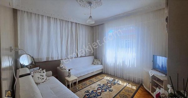 Siyavuşpaşa / Bahçelievler De Satılık 3+1 Daire