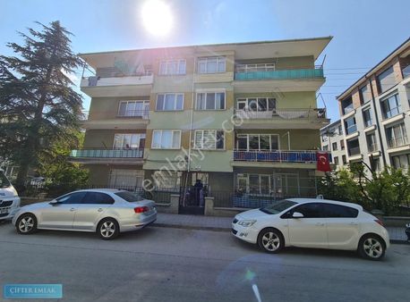 Ali Çifter' Den İl Bank Yanı, Ara Kat, Kombili Satılık 3+1 Daire