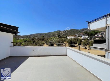 Güre'de Satılık 250 M2 Deniz Manzaralı Sıfır 4+2 Villa