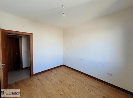 Kayaşehir 22.bölge 3+1 1.kısım Üç Cepheli Kiralık