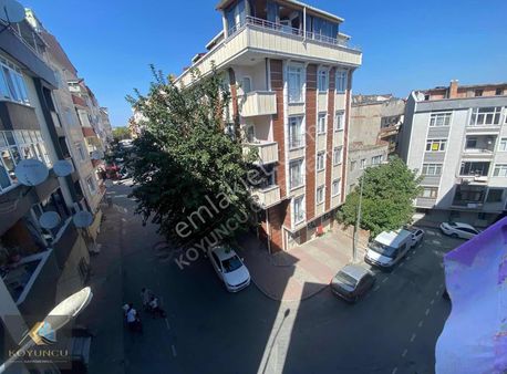 Küçükköy Yeni Mahalle'de Satılık 2+1 Daire