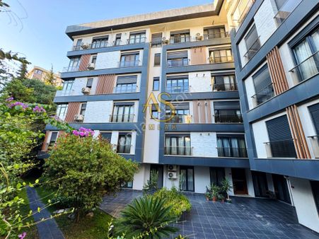 As Emlak'tan 3+1 Acıbadem Koru Sitesi Güvenlikli Otoparklı Daire