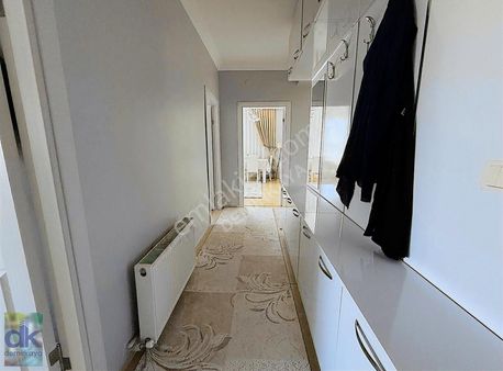 Emek Mahallesi Ertaş Caddesi Yakını Site İçi 3+1 Satılık Daire