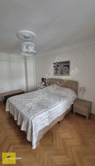 Karşıyaka Merkezde 3+1 Satılık 170 M2