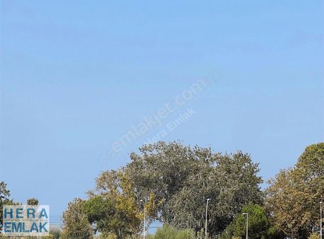 İznik Gölüne 50 Metre Dubleks Villa Göl Manzaralı