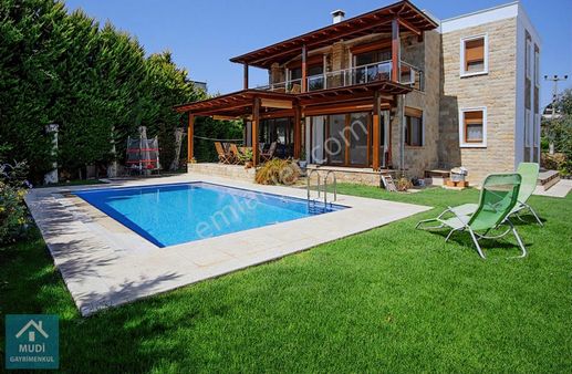 Bodrum Yahşi,denize 50 Mt Satılık 9+2 Havuzlu Müstakil Villa