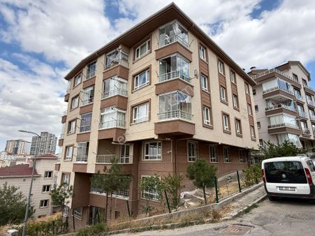 3+1 1. Kat Sancaktepe Pazar Yeri Yakını Manzaralı İçi Yapılı