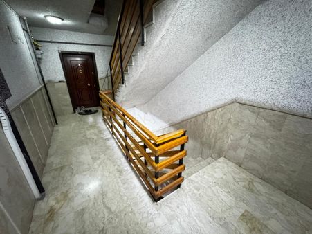 Yunus Emre Cadde Yakını 2+1 Bağımsız Ön Cephe Genç Bina