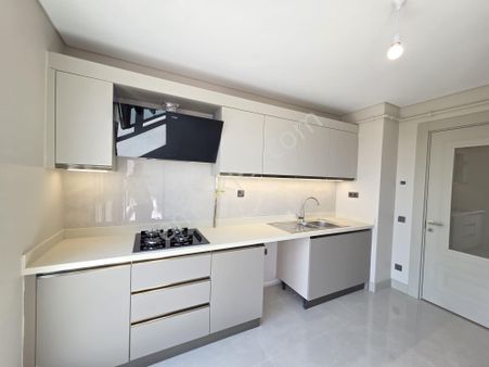 Balıkesir Altıeylül Emlak Konutlarında Demirdağ Emlak Tan 2+1 Ara Kat Sıfır Daire