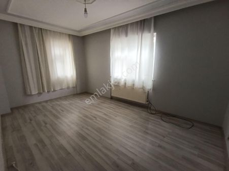 Gaziosmanpaşa Bağlarbaşı Mahallesi'nde Satılık 2+1 Daire