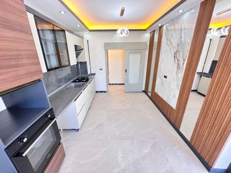 Özçelikler 'den Bölgenin En Uygun En Geniş En İyi 3+1 Dairesi