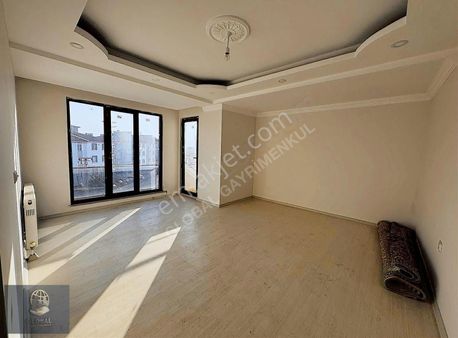 Çorlu Hatip Mahallesinde Ebeveyn Banyolu Satılık 3+1 Daire