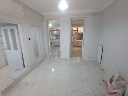 Zafer Mahallesinde İci Temiz Satılık Daire