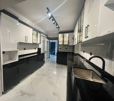 Kozanlar Gayrimenkul'den Engellerde Ultra Lüks Yapılı 3+1 Daire