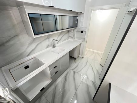 Arya'dan Akçay'da Ön Cephe Denize 500 Metre Satılık 3+1 Daire