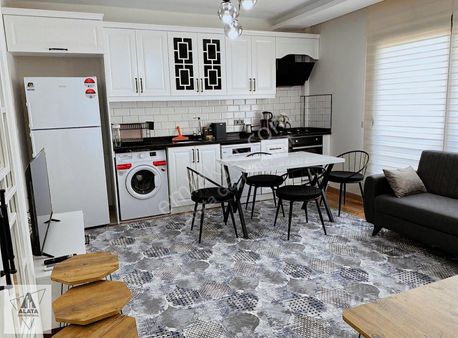 Aşağı Alata'da Denize 200 Metre Eşyalı Kiralık 2 Adet 1+1