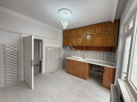 Rotadan Satılık Yeni Mah Koşuyolunda Full Tadilatlı Daire