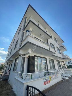 Karasu Azziye Mahallesin Satilik Sifir Havuzlu Butik Sitede Yerden İsitmali Daire