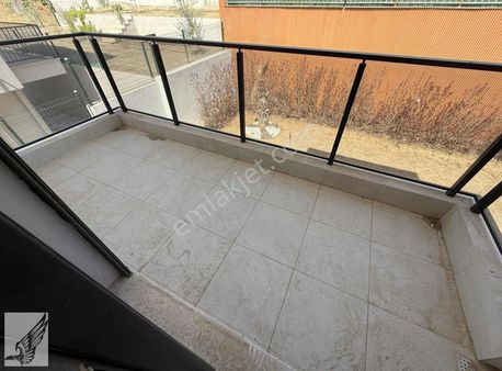 Sigacikta 4+1 Tek Müstakil Kapalı Mutfaklı Villa