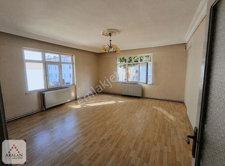 Atakum Cumhuriyet Mah Raylı Durağına 100 Mt Satılık 3+1