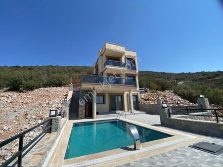  Didim Akbük’te Eşsiz Manzaralı, Oturmaya Hazır 3+2 Villa 