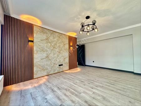 Kuzenler Emlak’tan Fatih Mah. 3+1 Giriş Kat Full Yapılı