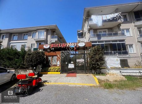 Sakarya Karasu'da 1+1 Eşyalı Havuzlu Site İçi Satılık Daire