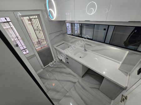▀jet Emlaktan Akçay Merkezde Arakat Ön Cephe Masrafsız 3+1 Daire