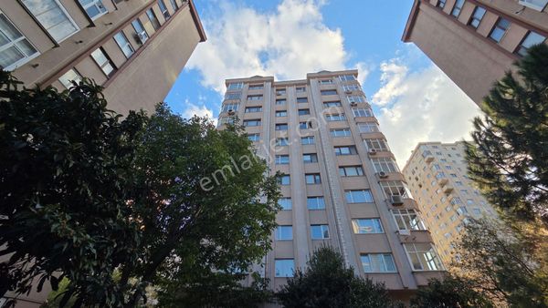 Sahrayıcedit Kozyatağı Betakent-1 Sitesinde Balkonlu 3+1 Satılık - Boş