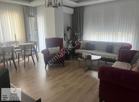 Bahçelievler İstanbul Şehitleri Cadde Üzerinde 3+1 Satılık Daire