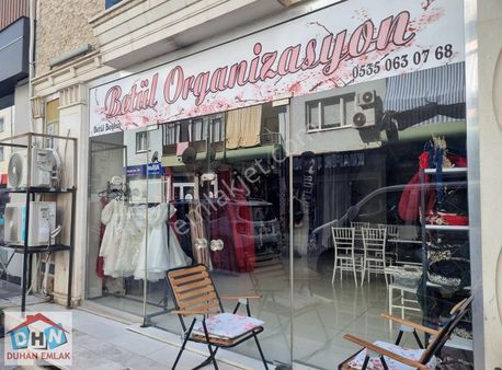 Duhan Emlaktan Merkez Bora Sokakta Depolu Kiralık Dükkan