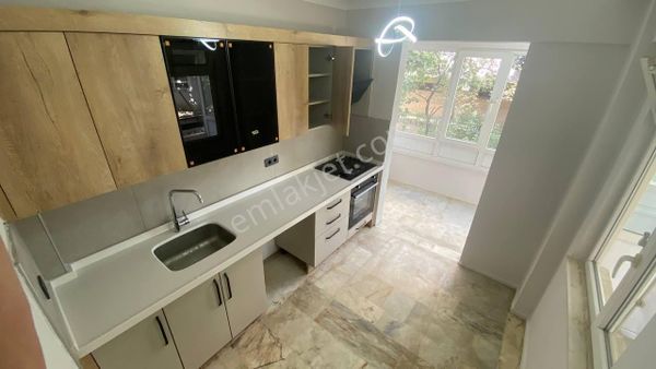 Akçay Poyraz Gayrimenkul'den Akçay'da Satılık Yüksek Giriş 2+1 Daire