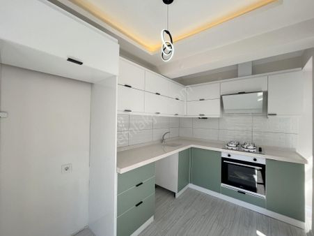 💥💥 Güç Gayrimenkul'den Akçay Merkez'de Denize Yakın İçi Full Yapılı Şık Satılık 2+1 Daire