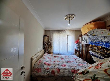 Ayvalı'da Bulvar Paraleli Arakat Köşebaşı Acil Satılık 3+1