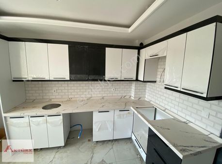 //aktürk Emlak\\merkezi Konumda En Uygun Fiyat Sıfır 3+1 Daire**