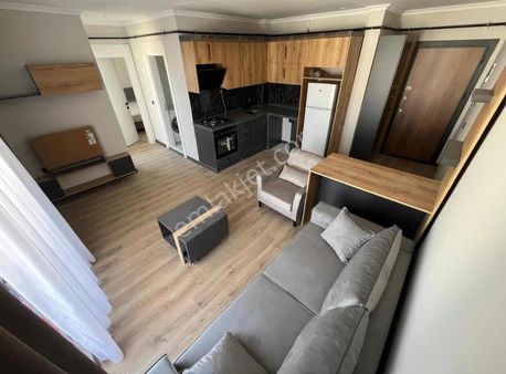 Tam Merkezi Konumunda 1+1 Sıfır Eşyalı Satılık Daire