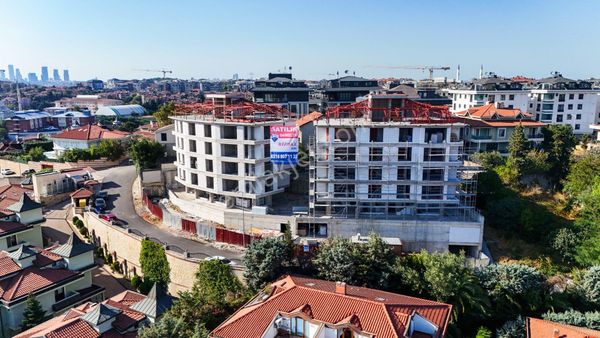 Çengelköy 'de Boğaz Manzaralı Geniş 3+1 Satılık Daire