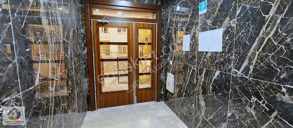 Ataşehir Novadaya Komşu Genç Binada Manzaralı Daire 2+1 110m2