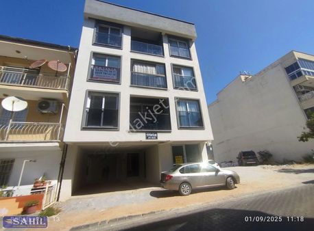 Kuşadası Davutlar 1+1 Eşyalı Asansörlü Giriş Kat Kapalı Otopark