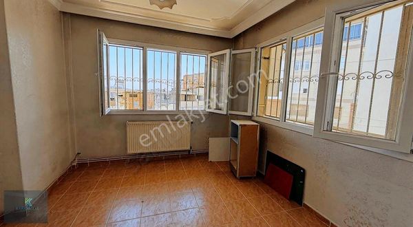 Yeşilyurt 3+1 Doğalgazlı Ara Kat Kiralık Daire