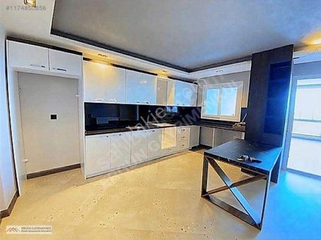 Ergünden İstiklalde Deniz- Havuz-doğalgazlı Kiralık 2+1 Daire