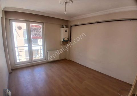 Sütlüce İçem Kapısı Yakını Satılık Ayrı Mutfaklı 1+1 Apart Daire