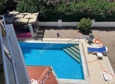 Satılık Havuzlu Villa