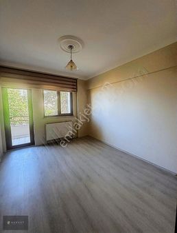 Kuvvet Emlak'tan Yeşiltepede Satılık 3+1 Daire