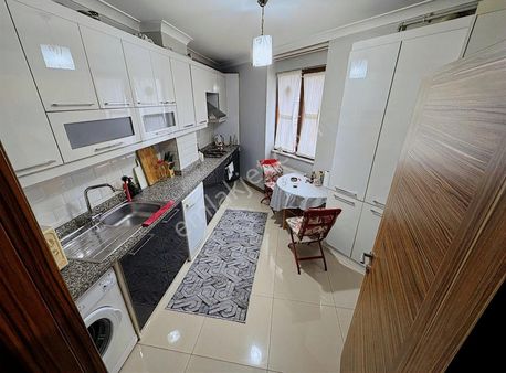 Çekmeköy Aydınlar Mah Satılık 1.kat Asansörlü İskanlı Daire